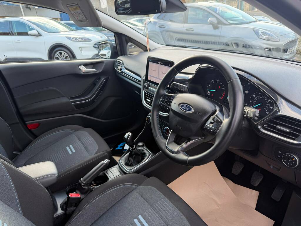 Ford Fiesta Active 1.0 100Ps SN73LGO Black #2