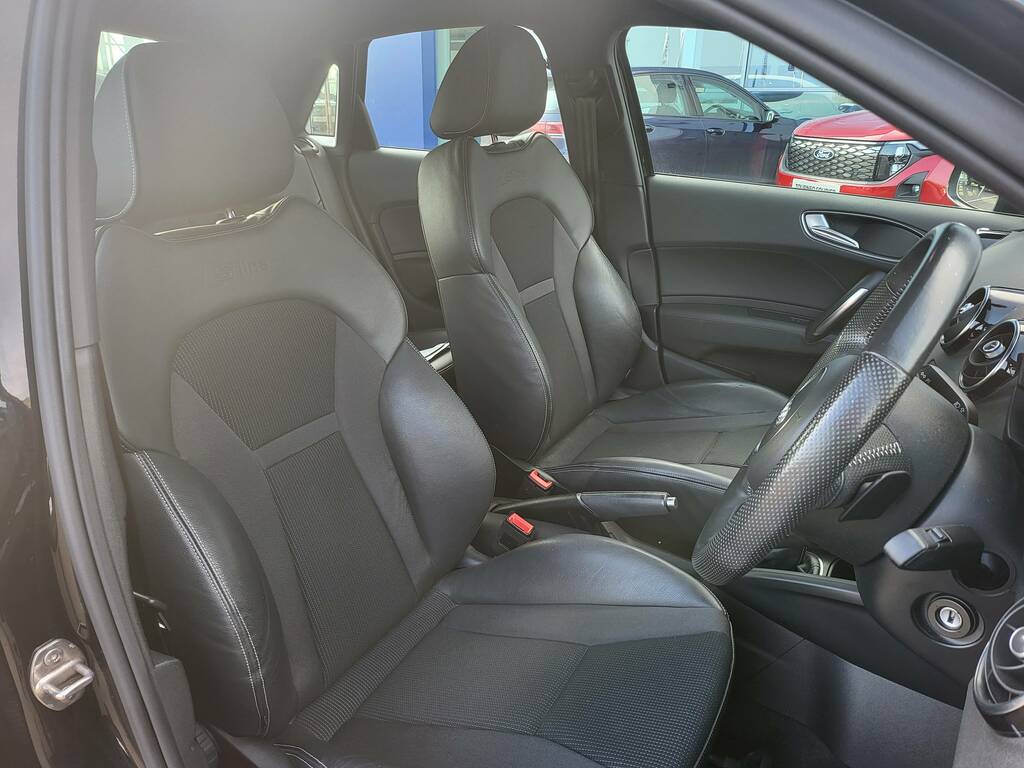 Audi A1 Sportback Tfsi S Line Nav BJ68POF Black #6