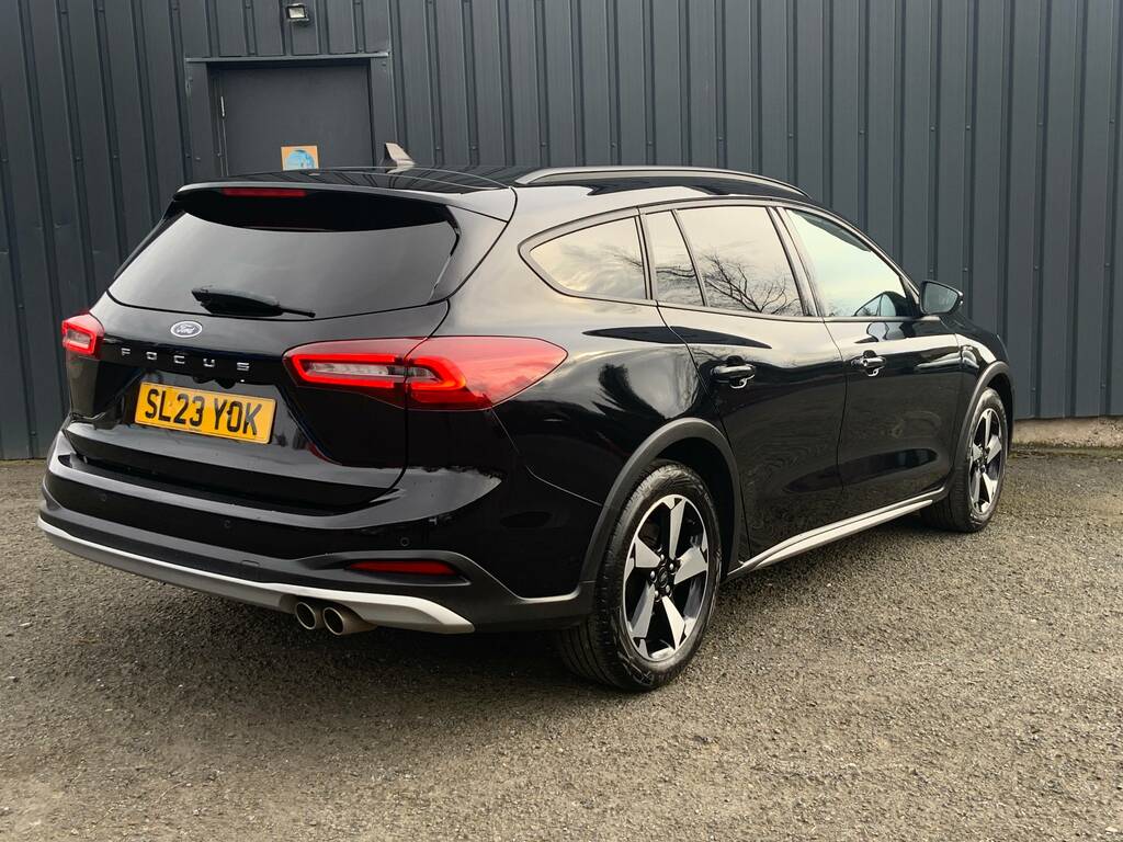 Ford Focus Active 1.0 Ecoboost 125Ps SL23YOK Black #2