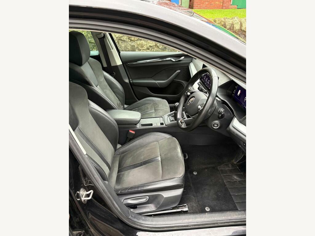 Skoda Octavia 1.5 Tsi Act Se L Euro 6 S S NV21CFD Black #4