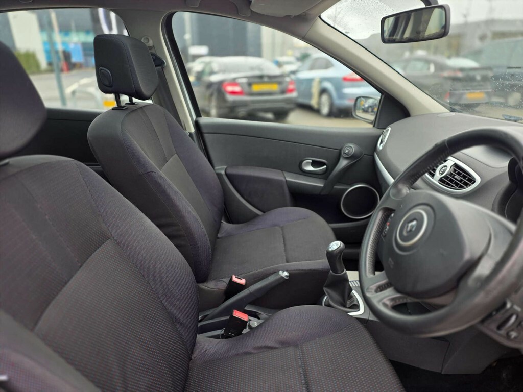 Renault Clio 1.1 Dynamique T 100 NU57HWP Silver #6