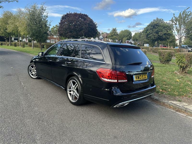 Mercedes-Benz E Class Estate KW13EZZ #4