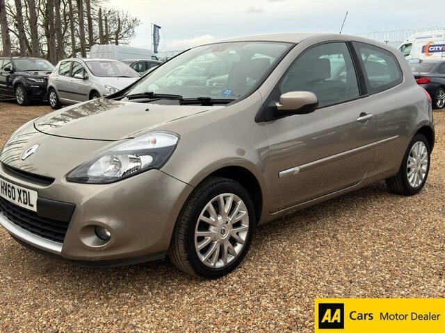 Renault Clio 1.5 Dci Dynamique Tomtom Hatchback Manu Beige #3