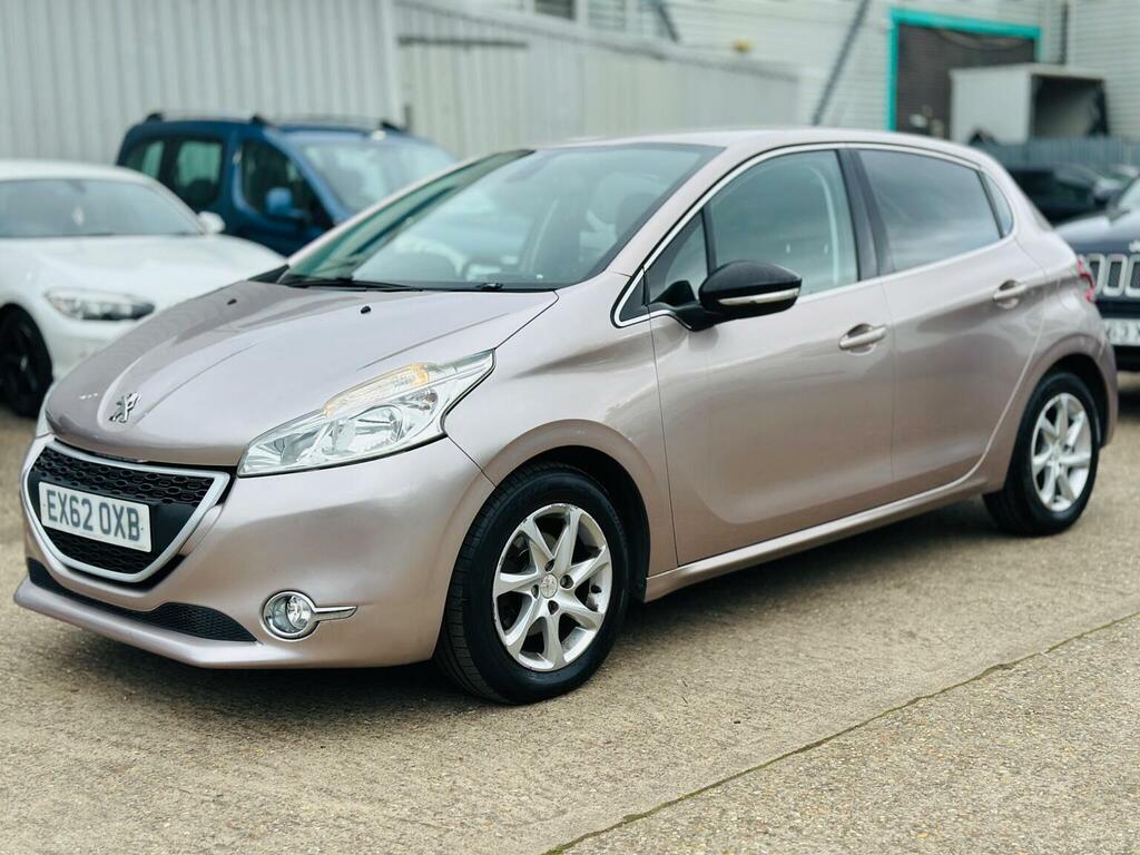 Peugeot 208 Hatchback 1.4 E-hdi Allure Egc Euro 5 Ss 2 Pink #2