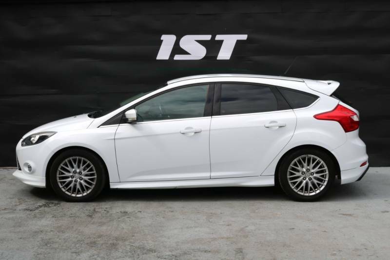Ford Focus 1.6 125 Zetec S Powershift - 2013 62 SC62JJL White #4