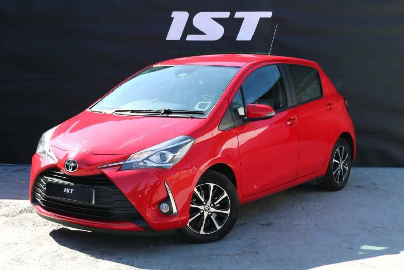 Toyota Yaris 1.5 Vvt-i Icon Tech - 2018 18 GX18JXU Red #3
