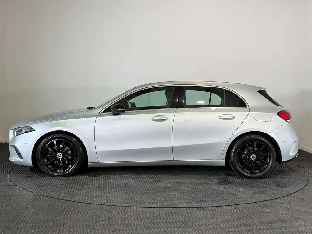 Mercedes-Benz A Class 1.5 A180d Sport Executive Hatchback 7 HJ69XNR Silver #3