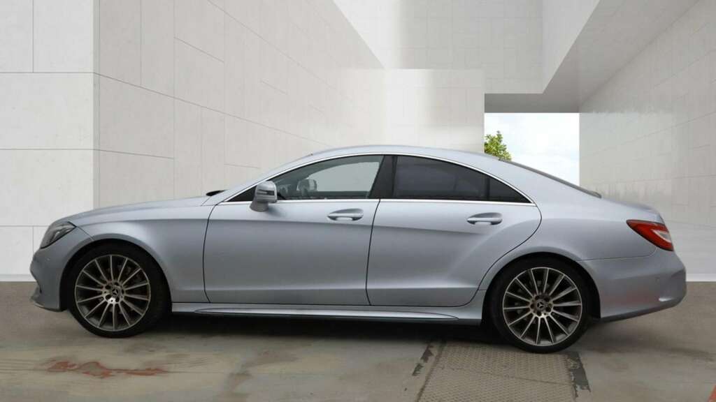 Mercedes-Benz CLS 3.0 Cls350d V6 Amg Line Premium Coupe Silver #3