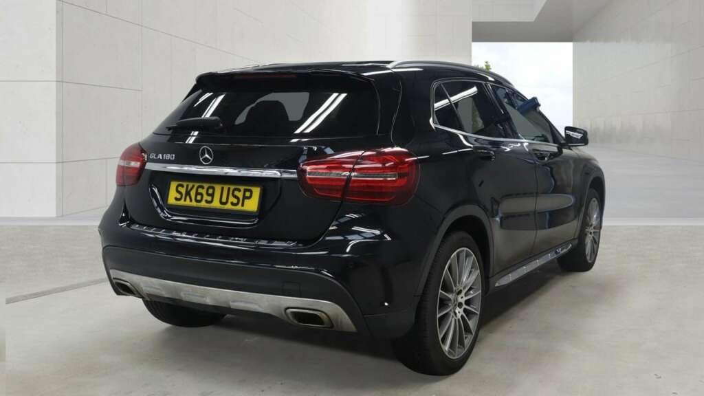 Mercedes-Benz GLA Class 1.6 Gla180 Amg Line Edition Suv 7G-dct SK69USP Black #6