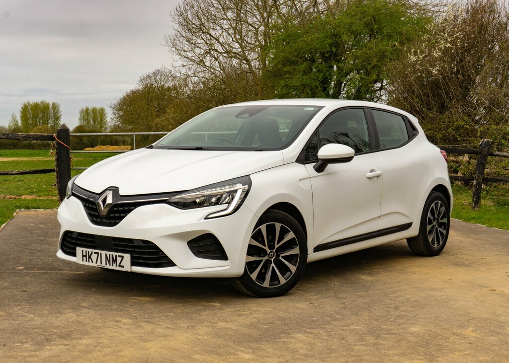 Renault Clio 1.0 Iconic Tce 90 My21.5 2021 HK71NMZ White #4