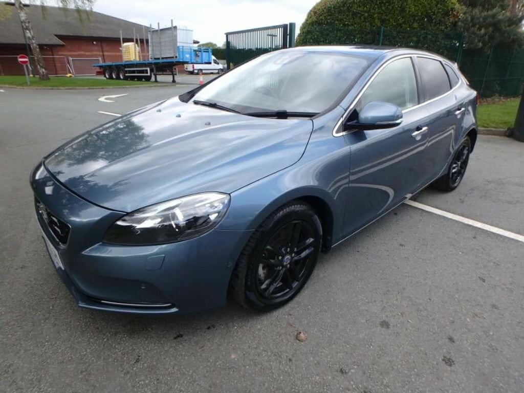 Volvo V40 1.6 T4 Se Lux 13840 Miles Blue #3