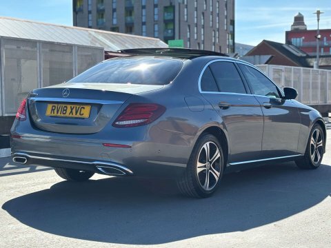 Mercedes-Benz E Class 2.0 E 220 RV18XVC Grey #4