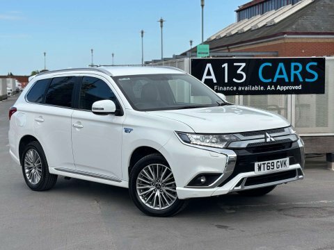 Mitsubishi Outlander 2.4 Outlander Dynamic White