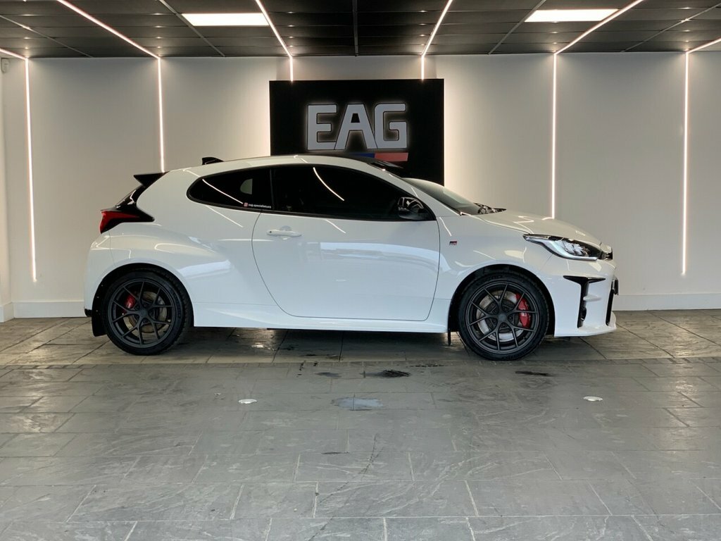 Toyota Yaris 1.6L Gr Circuit EF21LHL White #2