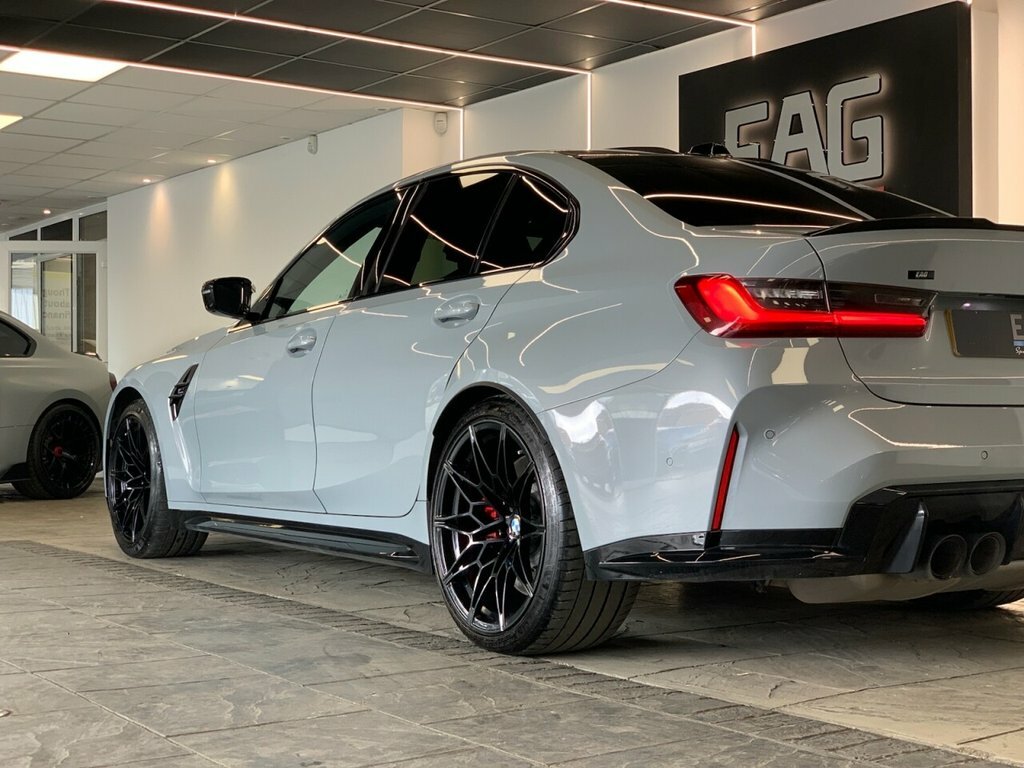 BMW M3 3L Competition PJ73HHE Grey #5
