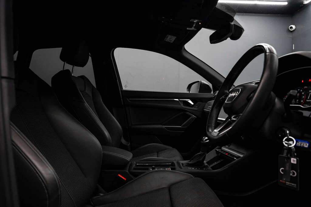 Audi Q3 S Line 35 Tfsi Mhev KD23HDN #4