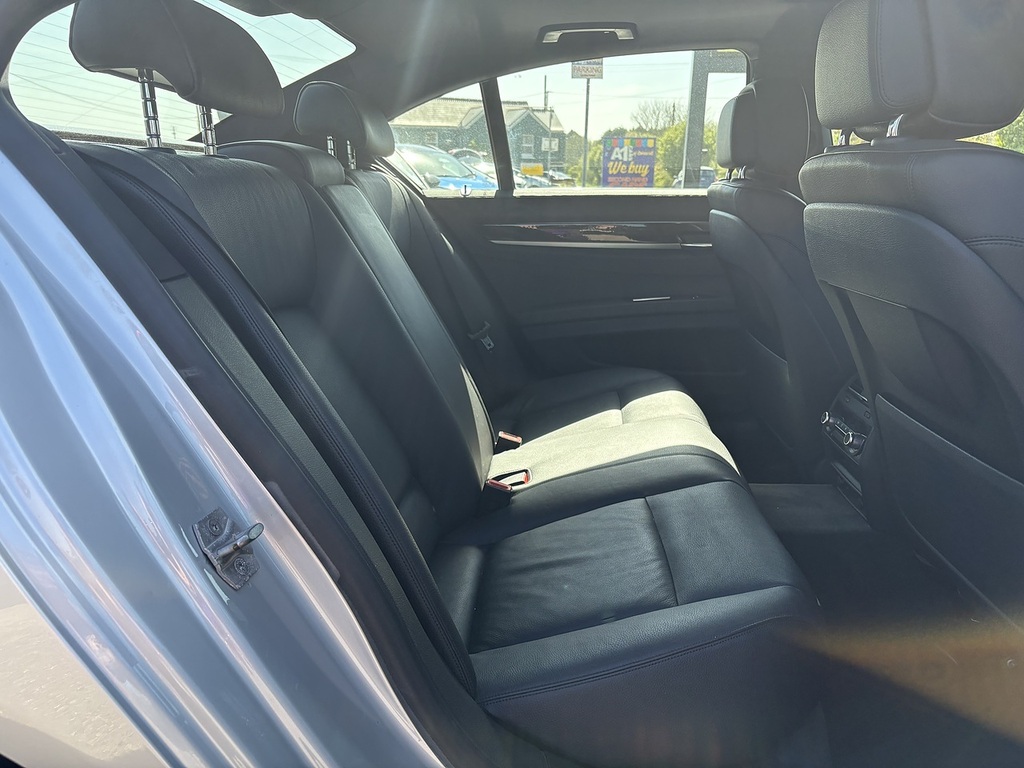 BMW 7 Series 730D M Sport Silver #6