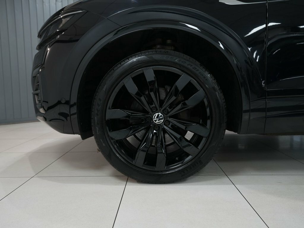 Volkswagen Touareg 3L Black Edition MM71ZGC Black #5