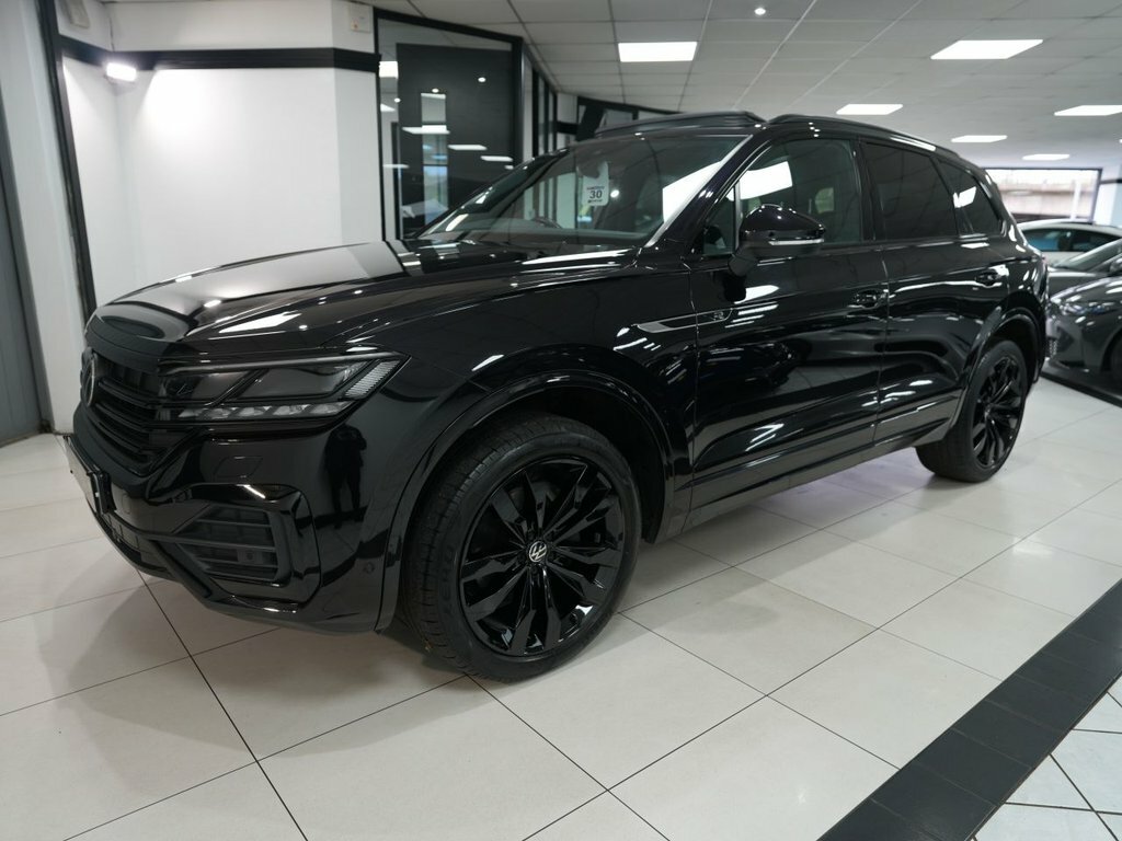 Volkswagen Touareg 3L Black Edition MM71ZGC Black #3