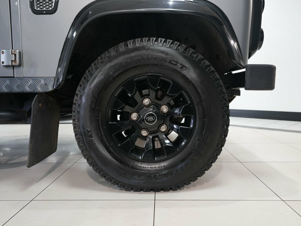 Land Rover Defender 2.2L Xtech Limited Edition BP62PZX Grey #6