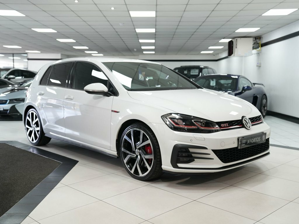 Volkswagen Golf 2L Gti Performance White