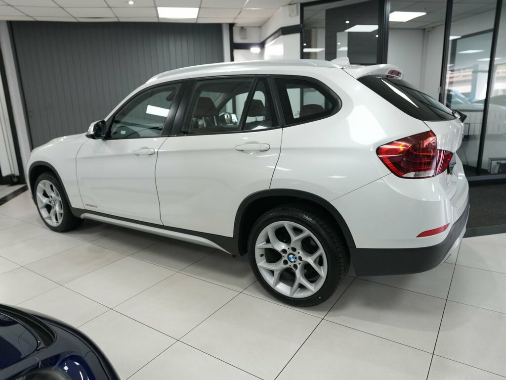 BMW X1 2L Xline GX63UHE White #6