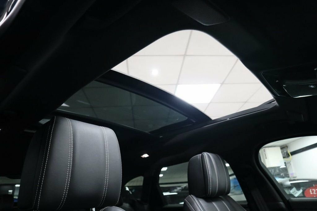 Land Rover Range Rover Velar 2L R-dynamic Hse WH22CKF Black #2