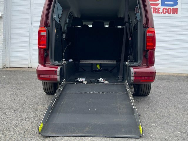Volkswagen Caddy Maxi Life 2.0 Tdi Bluemotion Tech Red #2