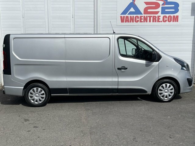Vauxhall Vivaro 1.6 Cdti 2900 Sportive CN68ZVJ Silver #4