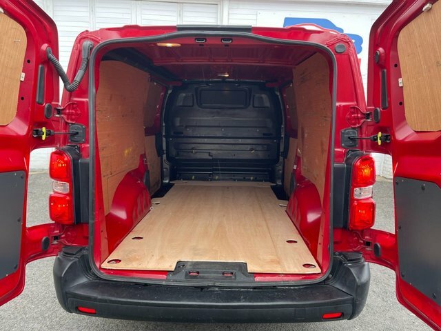 Citroen Dispatch 2.0 Bluehdi 1400 Enterprise LC72WLF Red #2