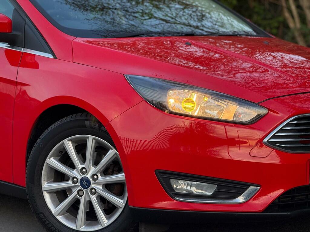 Ford Focus Hatchback 1.6 Titanium Powershift Euro 6 2015 ND15ZVE Red #6
