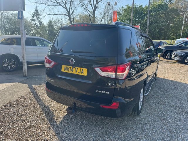 SsangYong Turismo Es Red #8