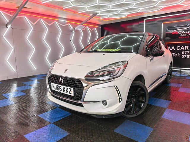 DS DS 3 1.2 Puretech Givenchy Le Makeup Hatchback Petr NJ66KKZ White #2