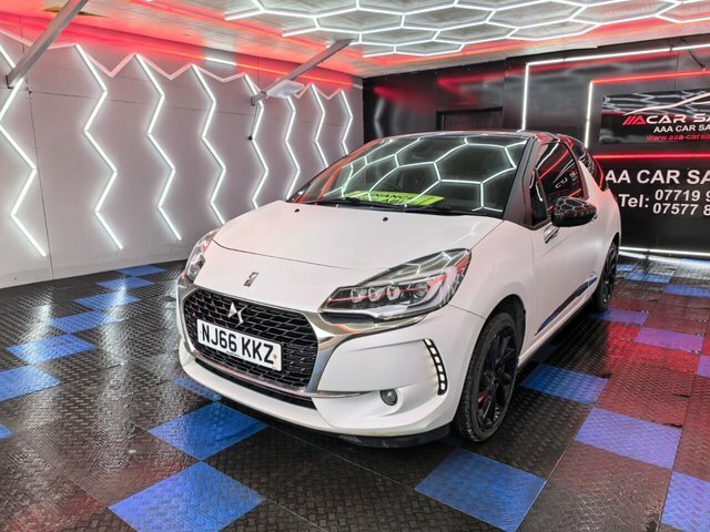 DS DS 3 1.2 Puretech Givenchy Le Makeup Hatchback Petr NJ66KKZ White #5