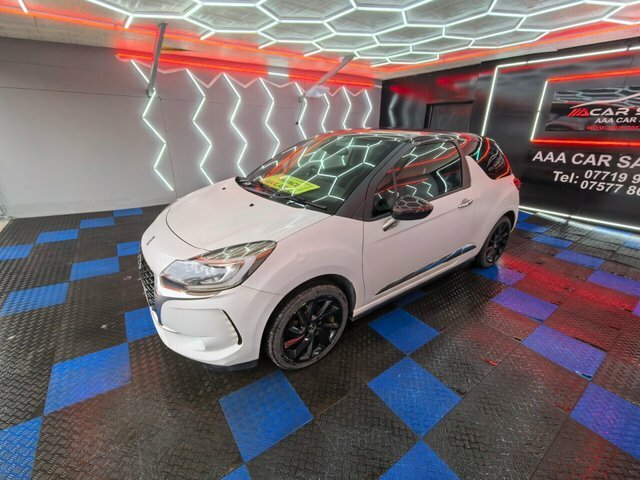 DS DS 3 1.2 Puretech Givenchy Le Makeup Hatchback Petr NJ66KKZ White #6