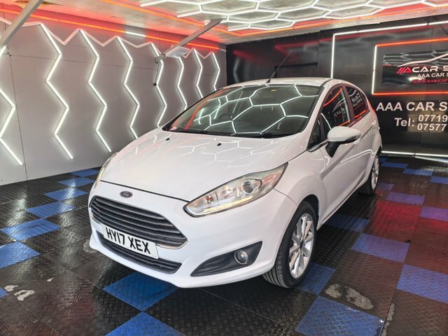 Ford Fiesta 1.0T Ecoboost Titanium Hatchback HY17XEX White #5