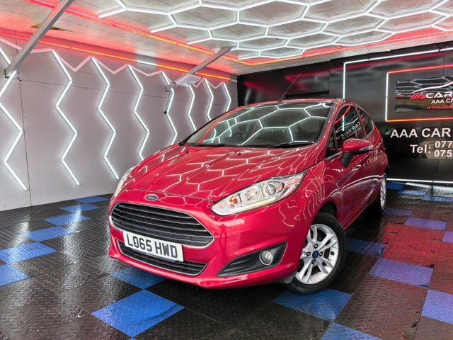 Ford Fiesta 1.25 Zetec Hatchback Euro 6 82 LO65HWD Red #2