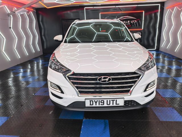 Hyundai Tucson 1.6 Gdi Se Nav Suv Euro 6 S S DY19UTL White #4