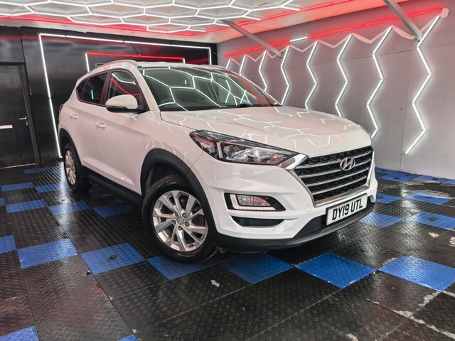 Hyundai Tucson 1.6 Gdi Se Nav Suv Euro 6 S S White