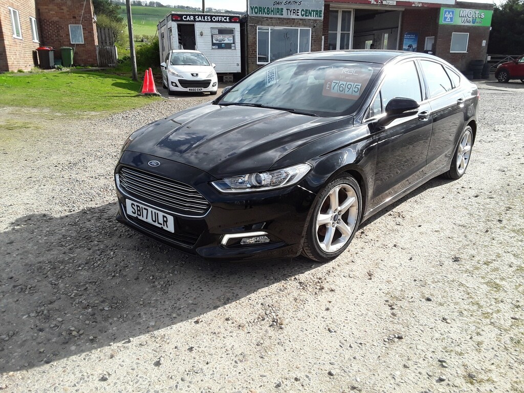 Ford Mondeo Hatchback 2.0 Tdci Titanium 2017 SB17ULR Black #3
