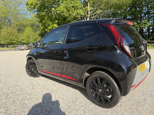 Toyota Aygo 1.0 Vvt-i X-press Hatchback Euro GY68VYA Black #6