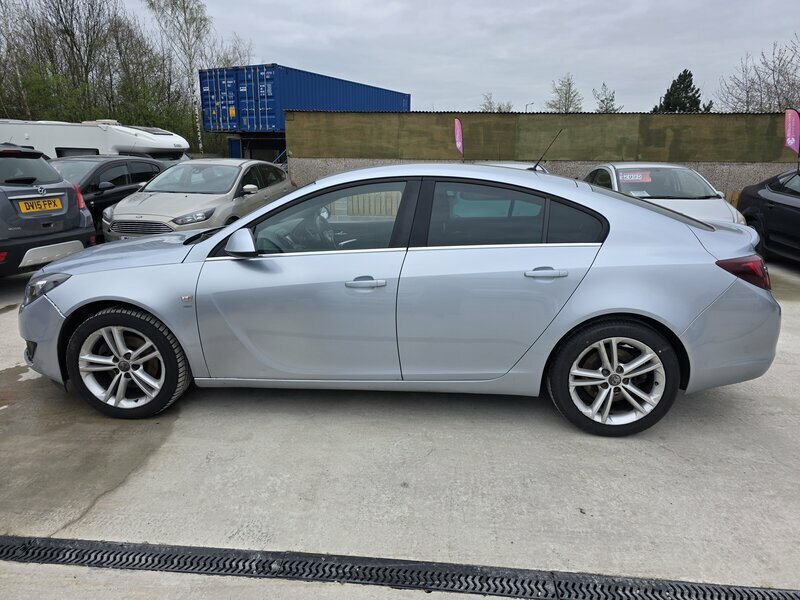 Vauxhall Insignia 2.0-insignia-sri-cdti-auto-5dr KT15LXC Silver #3