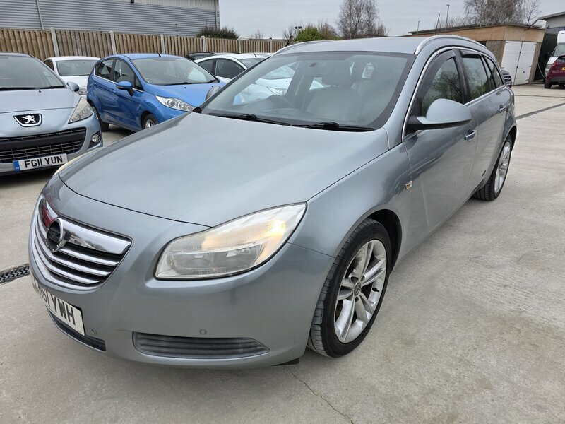 Vauxhall Insignia 2.0-insignia-exclusive-158-cdti-auto-5dr LN61YWH Silver #3