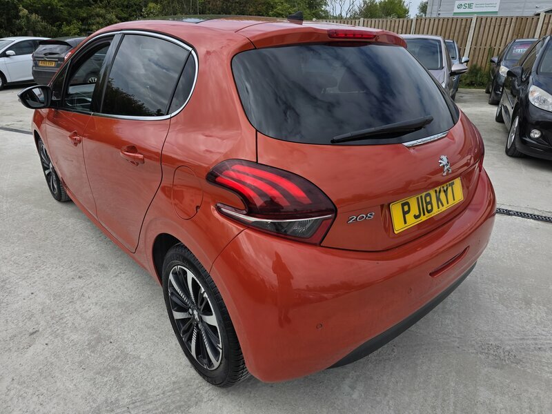 Peugeot 208 1.2-208-Allure-premium-5dr PJ18KYT Orange #5
