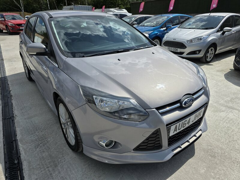 Ford Focus 1.6-Focus-zetec-s-tdci-5dr Silver
