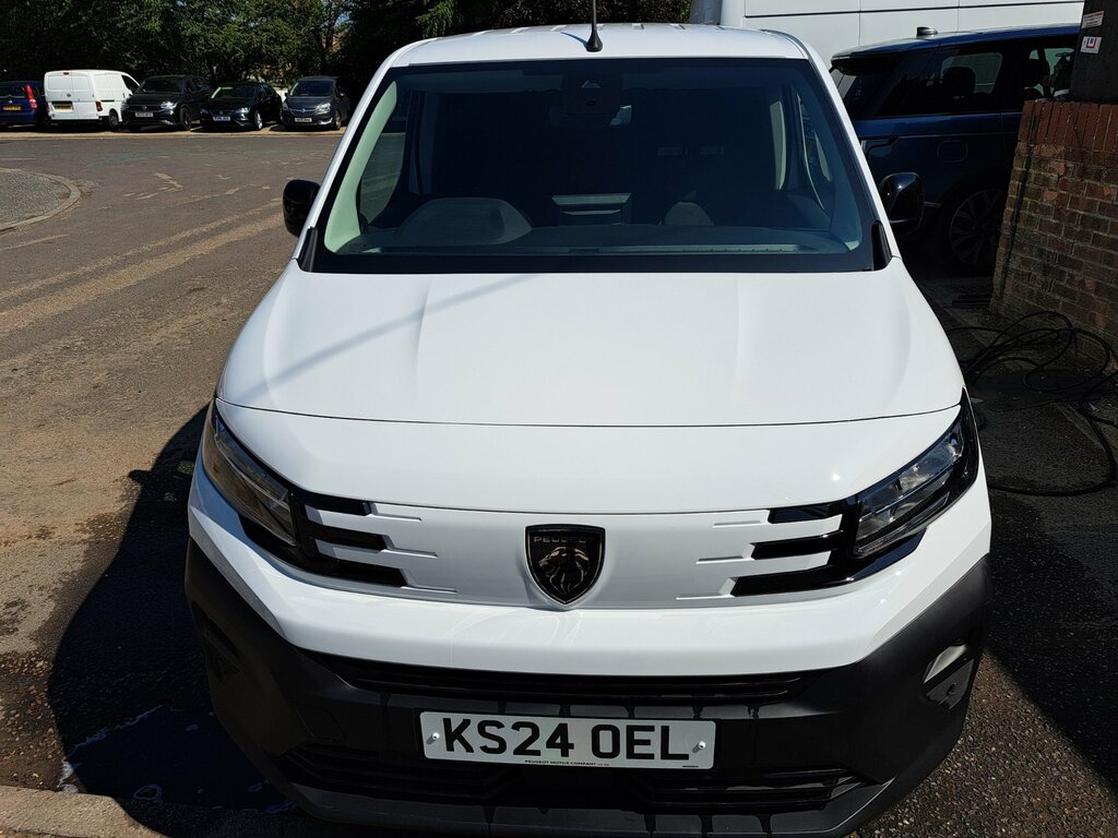 Peugeot Partner 1.5 Bluehdi 100 Asphalt Van, Air Con KS24OEL White #2