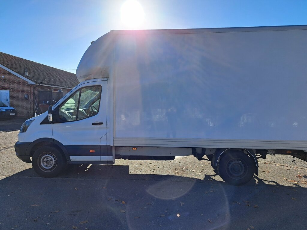 Ford Transit Custom 350 L5 Luton Van CV67DZF White #4