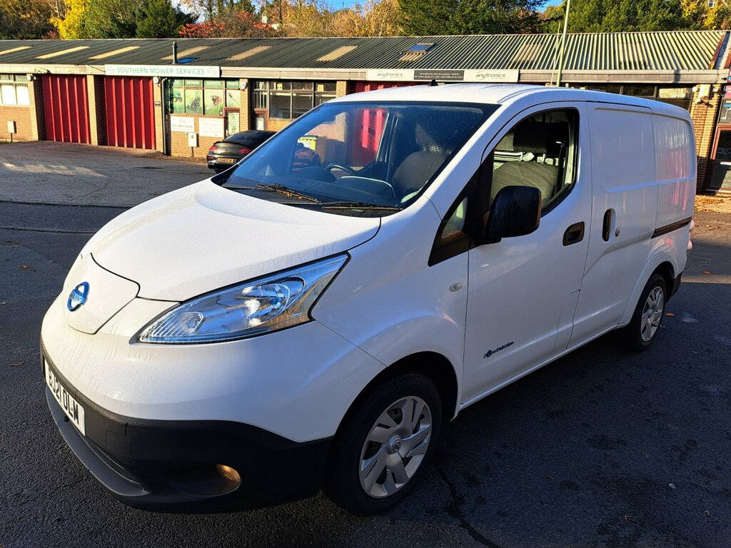 Nissan e-NV200 40Kwh Acenta Panel Van Swb Quic White