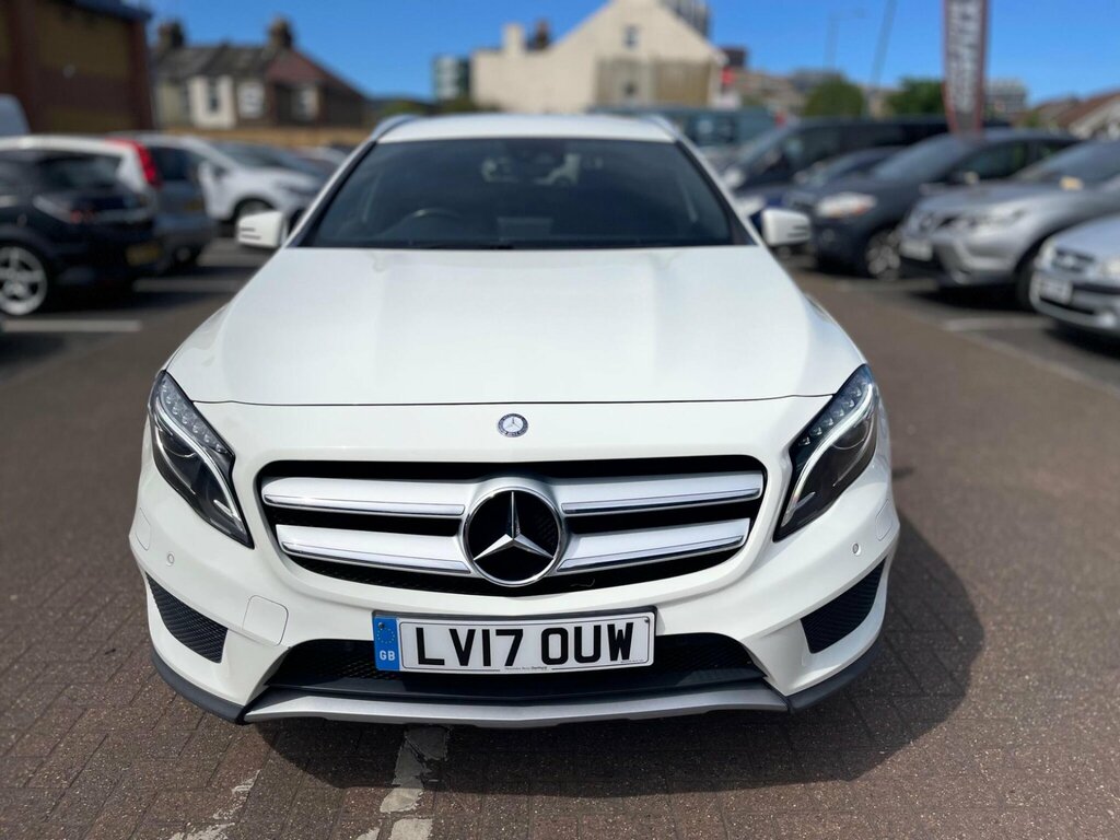Mercedes-Benz GLA Class 2.1 Gla220d Amg Line Premium Suv 7G-d LV17OUW White #2