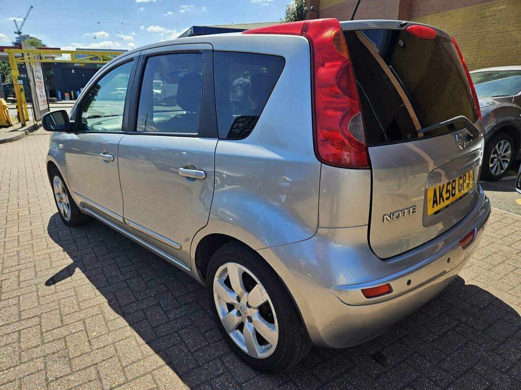 Nissan Note 1.6 16V Tekna Euro 4 Silver #5